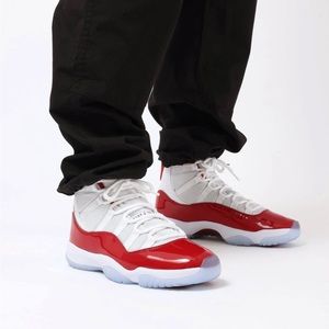 Air Jordan 11 Retro Cherry